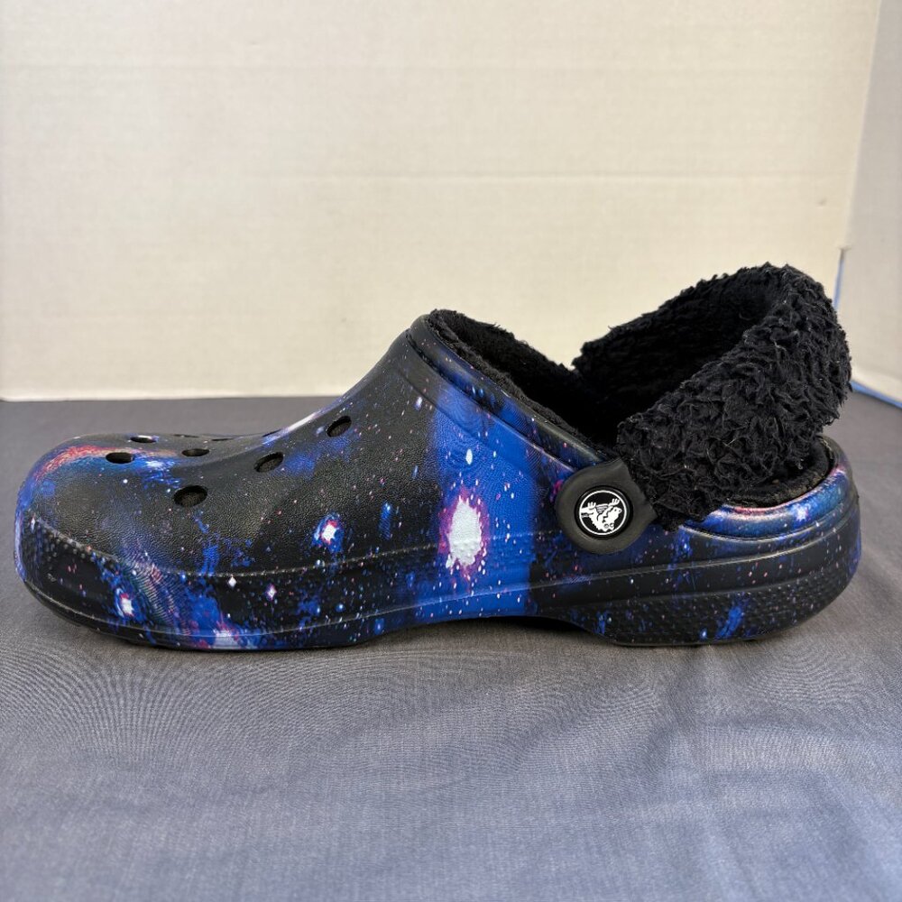 Crocs Sherpa Lined Clogs Cosmic Space Galaxy Print M:8 W:10 with Fuzzy Strap - Picture 4 of 9